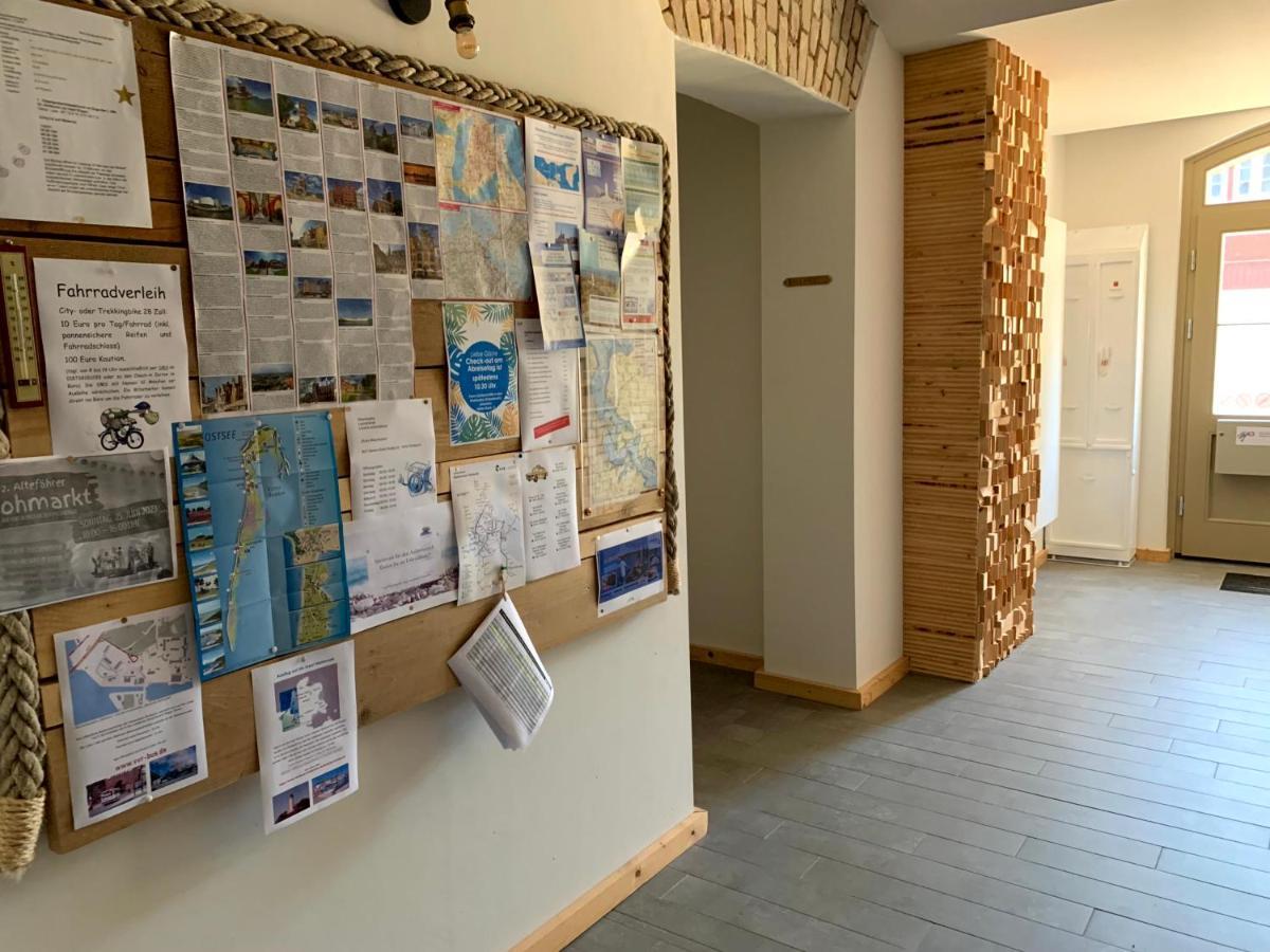 Nr9Marinehafen Appartement Stralsund Buitenkant foto
